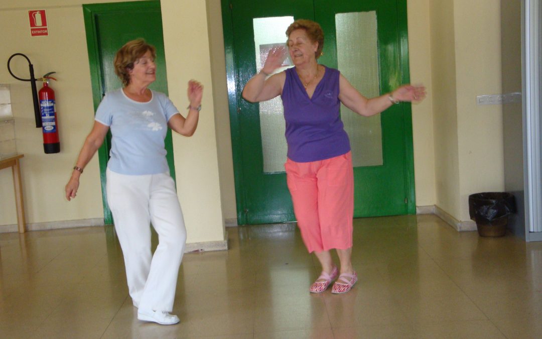 bailando en centro de mayores Castilla