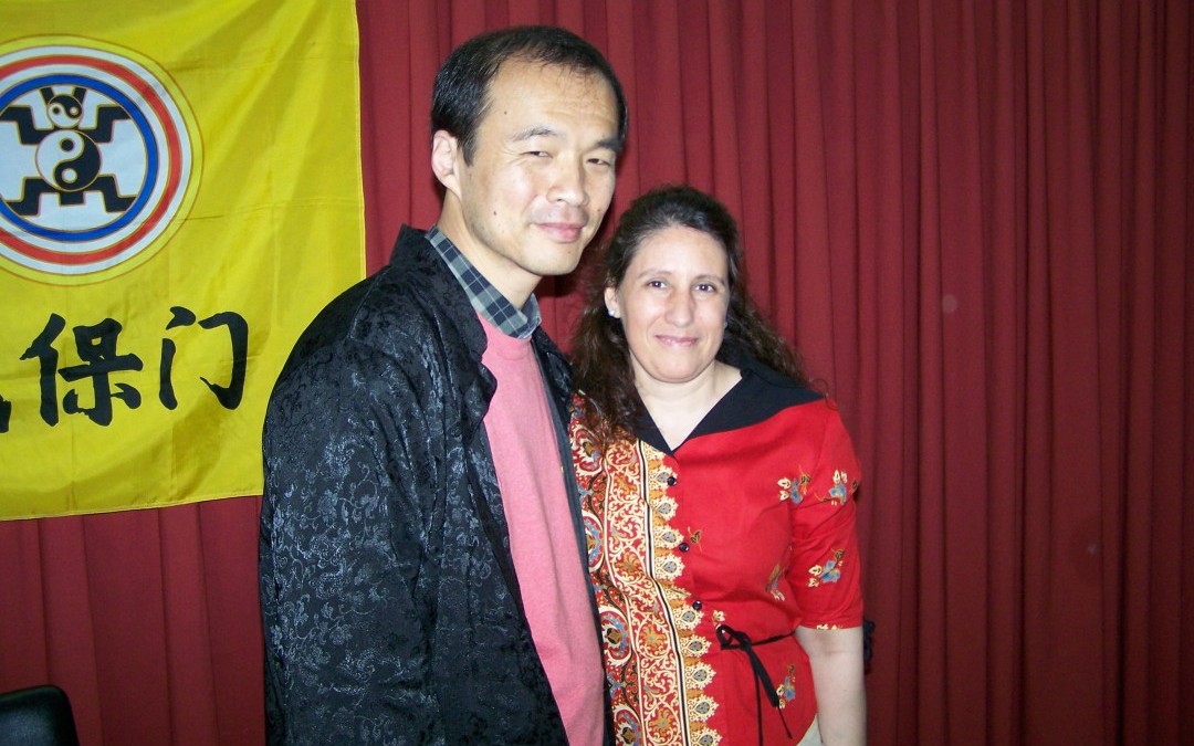Qi Gong – Seminario – Ana y maestro 1